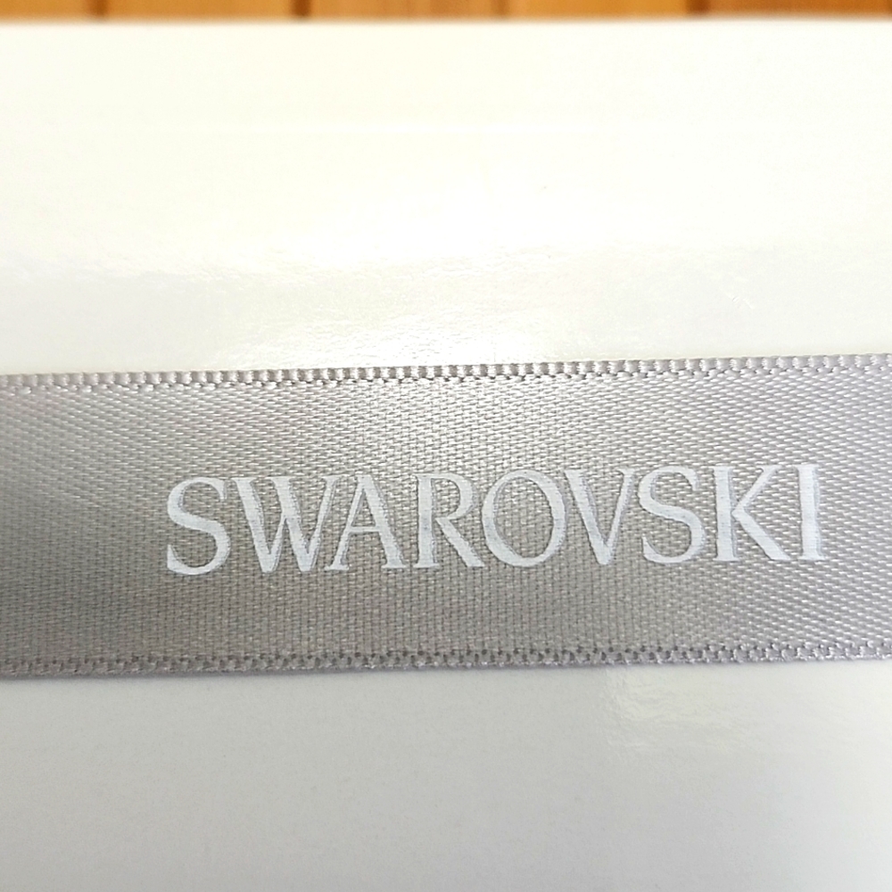 Swarovski Millenia Ballpoint Pen Statement, Gold Tone Crystals - Picture 5 of 14